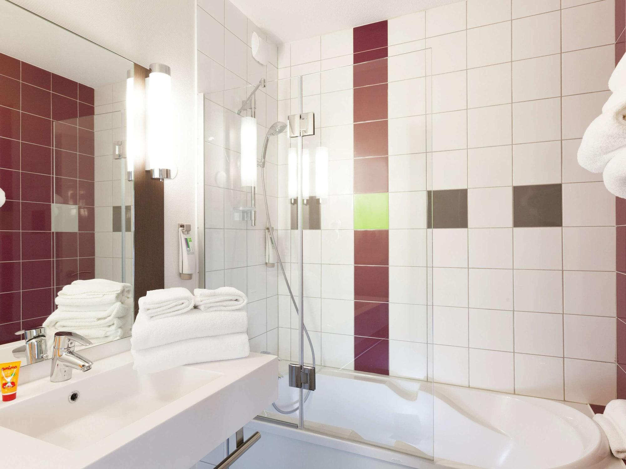 Ibis Styles Beaune Centre Buitenkant foto